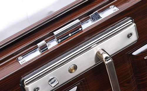 南明24小时上门开锁公司