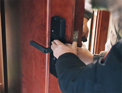南明24小时上门开锁公司